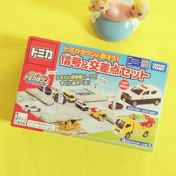 Gambar Tomica Build City Town Gift Map Signal and Intersection Set dari BingBong Bike undefined Tokopedia