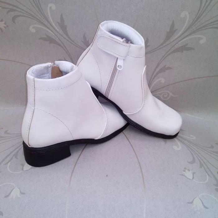 Gambar Sepatu PDH Paskibra - Putih dari Maalik JayaAtribut undefined Tokopedia