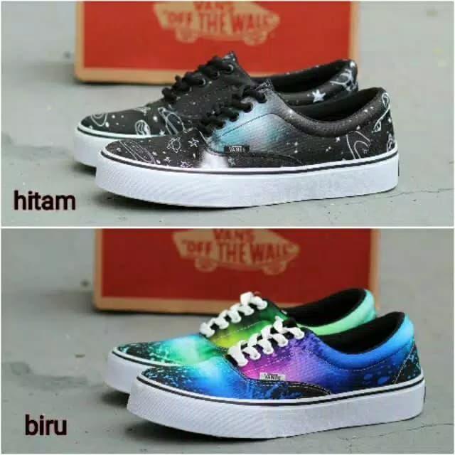 vans galaxy hitam