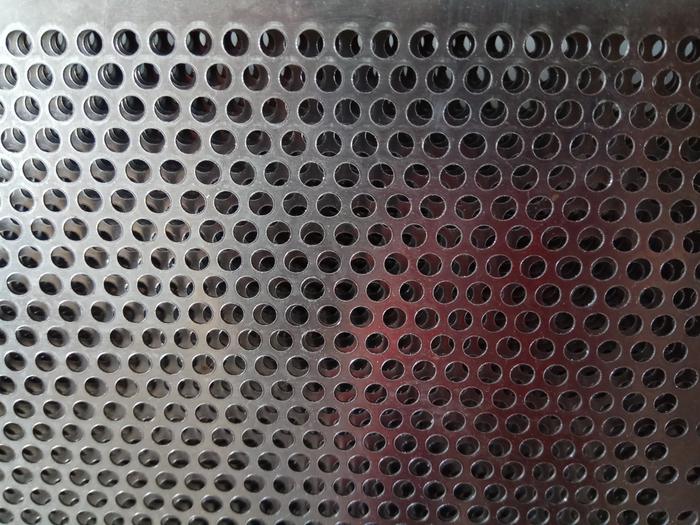 Gambar Plat Lubang Besi/ Ram Speaker 50cm x 50cm - Tebal 0,8mm - Lubang 5mm dari Putra Trimulya Steel undefined Tokopedia