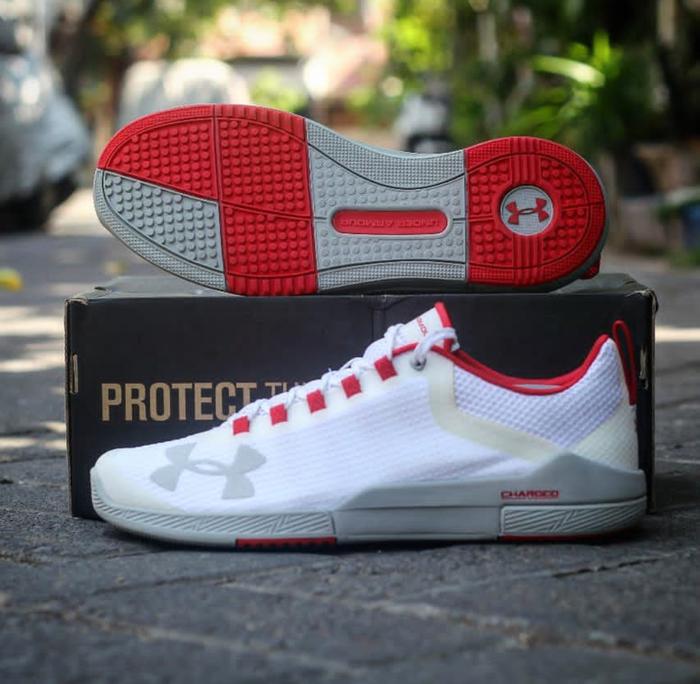 under armour legend charged