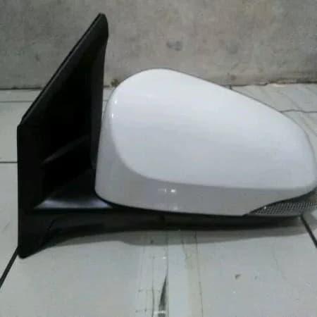 Jual Auto Miror Spion Sigra Calya Warna Putih Kiri Original Jakarta Utara Gallery Sparepart Tokopedia