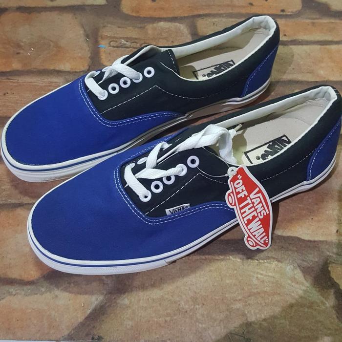 Vans Comfycush Era Blue Daisy Vans Vans Era Shoes Like Vans Slip