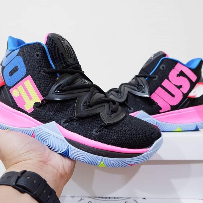 kyrie v1