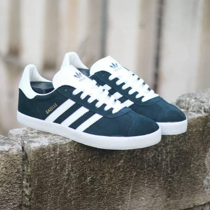 adidas gazelle original price