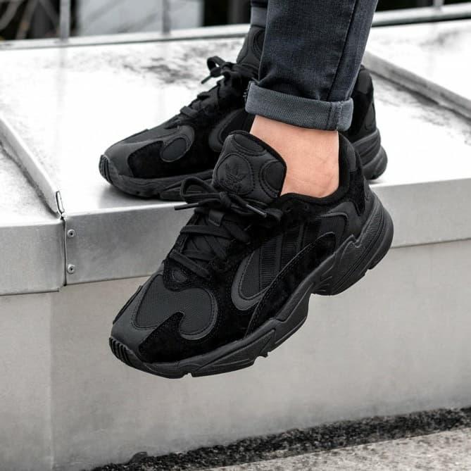 Jual ADIDAS YUNG 1 ALL BLACK - Jakarta 
