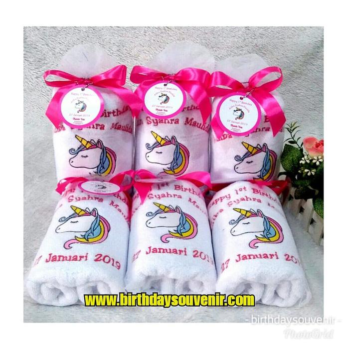 Gambar Souvenir Ultah/ Handuk amanda/uk.50x100, Bordir Unicorn (Bisa Request) dari Birthday Souvenir undefined Tokopedia