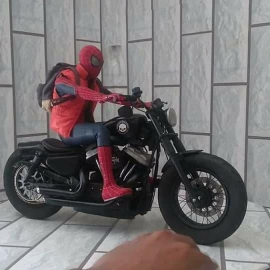 Jual motor hot toys kitbash enterbay pichen 1/6 Jakarta Timur