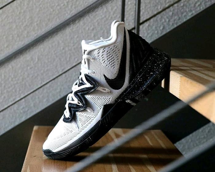 kyrie oreo 5