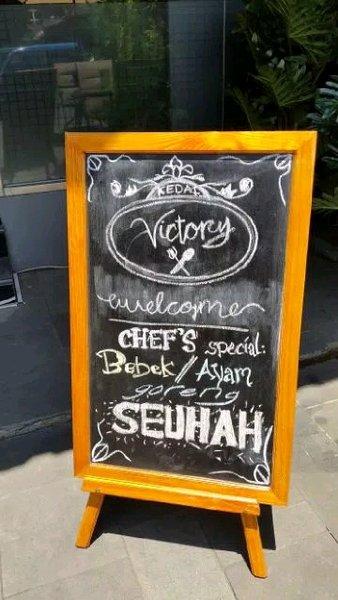 Gambar Papan Tulis Kapur Standing Menu Cafe Papan Menu Kafe Dekorasi Cafe dari papadaddy undefined Tokopedia