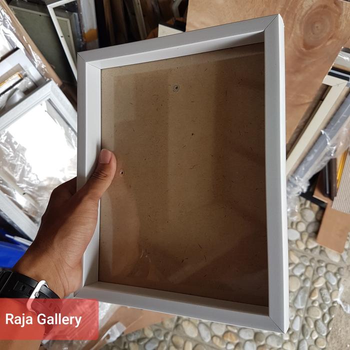 Gambar Frame / Bingkai foto Box 10r (20x25cm) - Minimalis warna. - Coklat tua Kayu dari Raja Gallery undefined Tokopedia