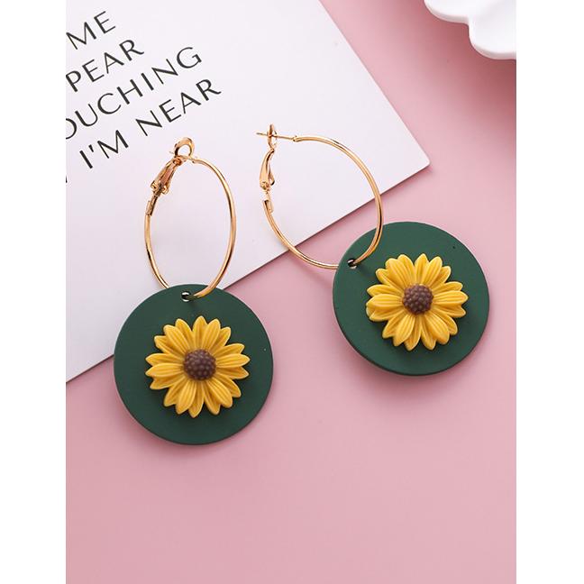 Gambar LRC Anting Tusuk Fashion Circle Geometric Round Stereo Dais F81287 - Hijau dari Toko Aksesoris Online undefined Tokopedia