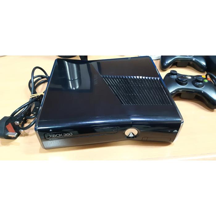 Jual Jual Xbox 360 Full set Plus Kinect kondisi MULUS MURAH LANGKA 