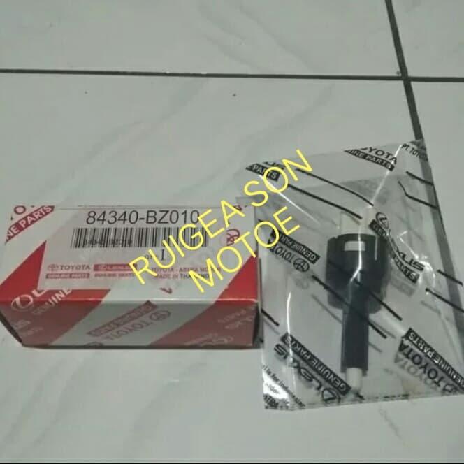Gambar switch stop rem atau switch rem lampu stop xenia avanza rush terios dari RuiGea Son Motor undefined Tokopedia