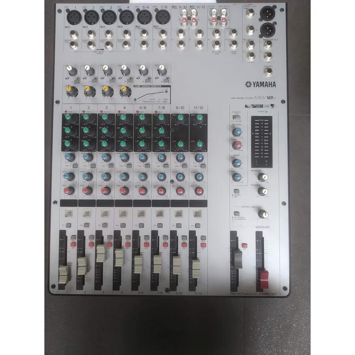 デジタルミキサー YAMAHA MW12cx