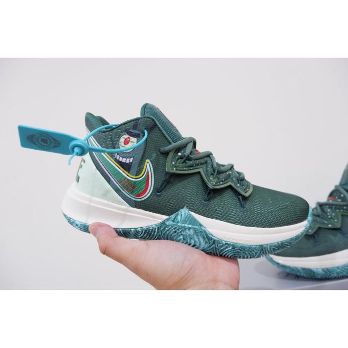 Kyrie plankton store