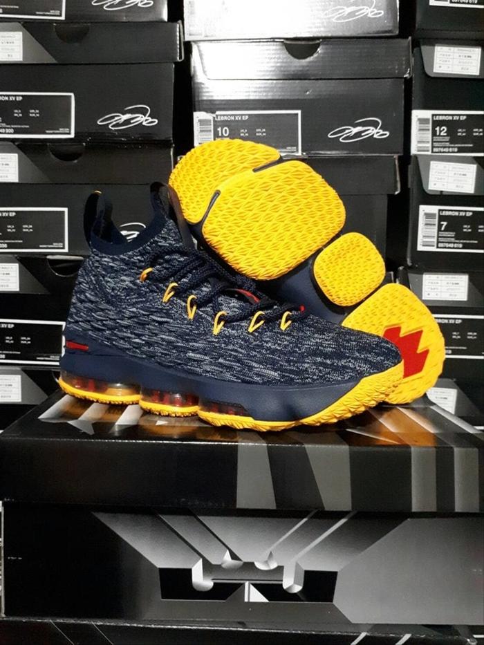 yellow lebron 15
