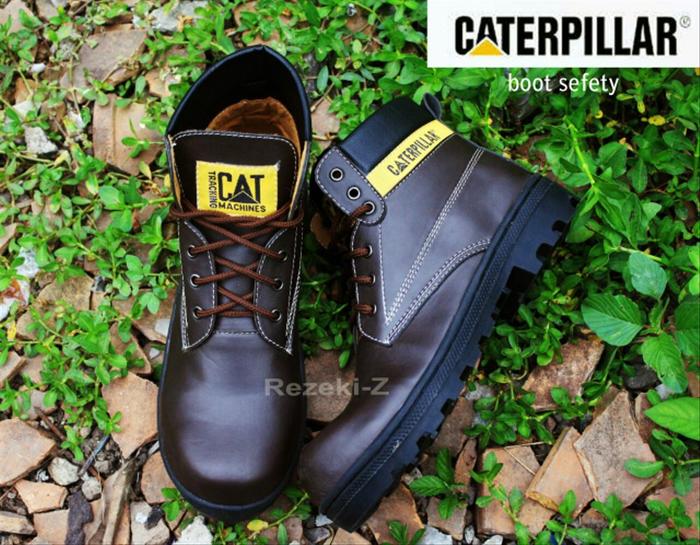 Gambar Sepatu Caterpillar Boots licin safety darkbrown coklat kopi dari West Footwear undefined Tokopedia