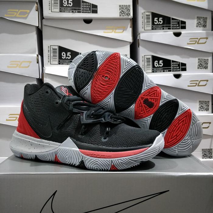 sepatu kyrie 5