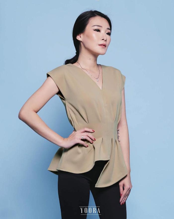 Gambar Cana Pleated Top Blouse Wanita BL1119 - Cream dari MyYoora Shop undefined Tokopedia