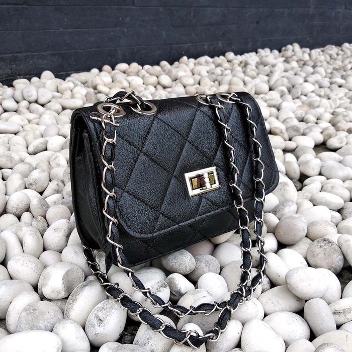 Gambar Tas Selempang Wanita Remaja Model Tali Rantai Simple Elegan - TW1805 - Hitam dari Lovely Solo undefined Tokopedia