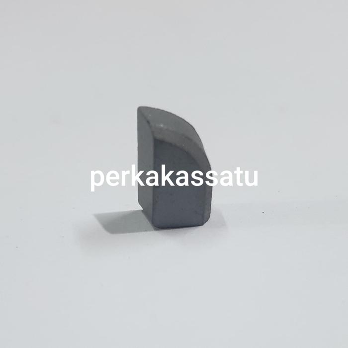 Gambar MATA PAHAT BUBUT WIDIA A410 CEMENTED CARBIDE TIP BETEL dari Perkakas Satu undefined Tokopedia