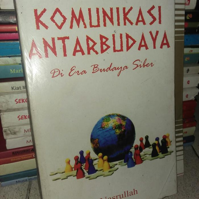 Gambar Komunikasi Antar Budaya by Rulli Nasrull dari TB. Naimarata undefined Tokopedia