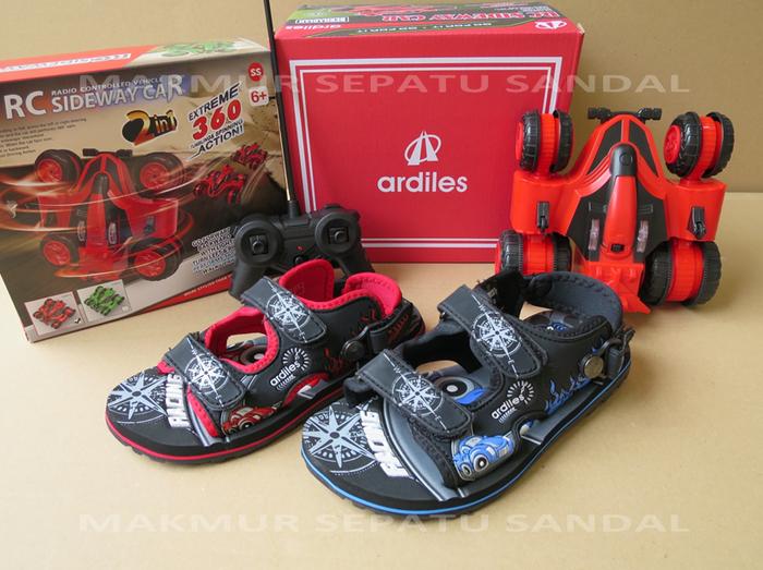 Gambar Sandal Gunung Anak Ardiles TAYOTO dan Hadiah Mobil RC SIDEWAY - 31, Biru dari Makmur Sepatu Sandal undefined Tokopedia