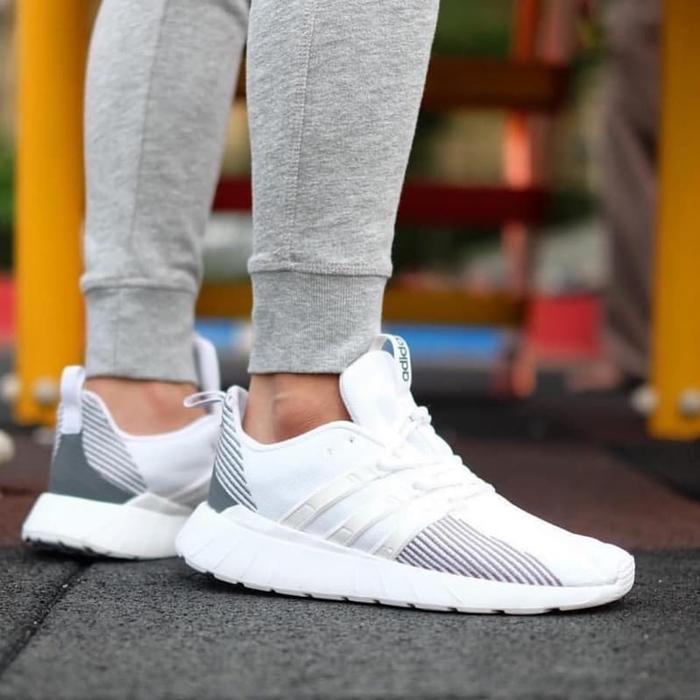Adidas Questar Flow \