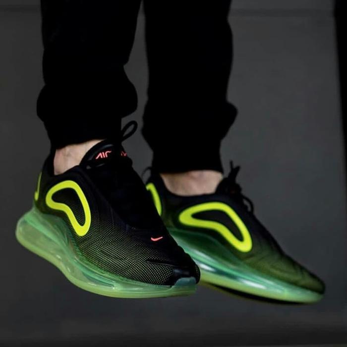 Nike Air Max 720 Black Volt Sneakers 