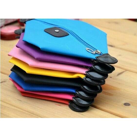 Gambar Tas Kosmetik/Tas Make Up - Pouch Travel - Hijau dari Sweetjchome undefined Tokopedia