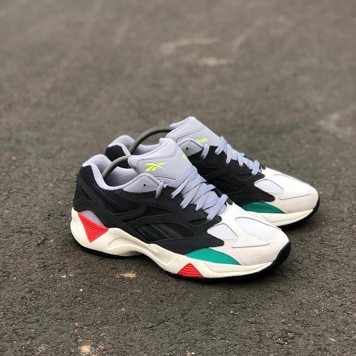 reebok aztrek grey