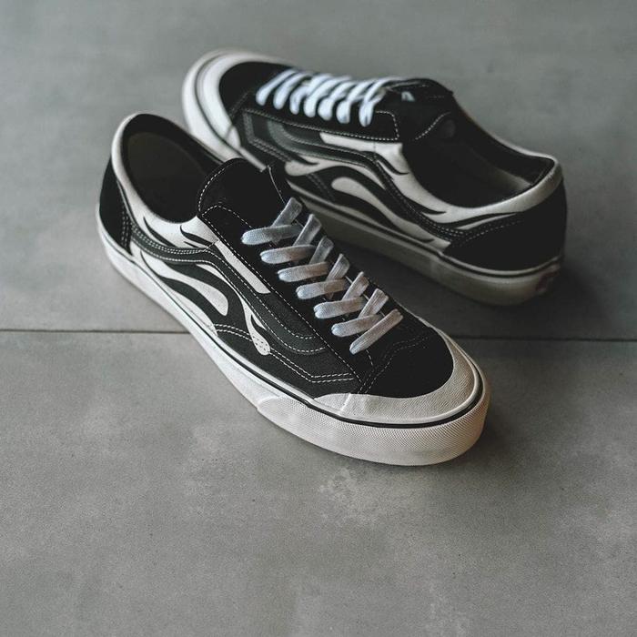 vans decon sf flame
