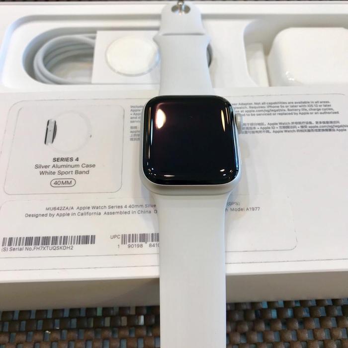 Jual Apple Watch Series 4 Second Bekas 40mm Silver Aluminium White Kota Batam Gadget Batam 