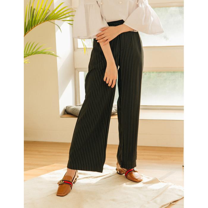 Gambar Yuan Market - Pinstripe Flare Pants - Black, S dari Yuan Market undefined Tokopedia