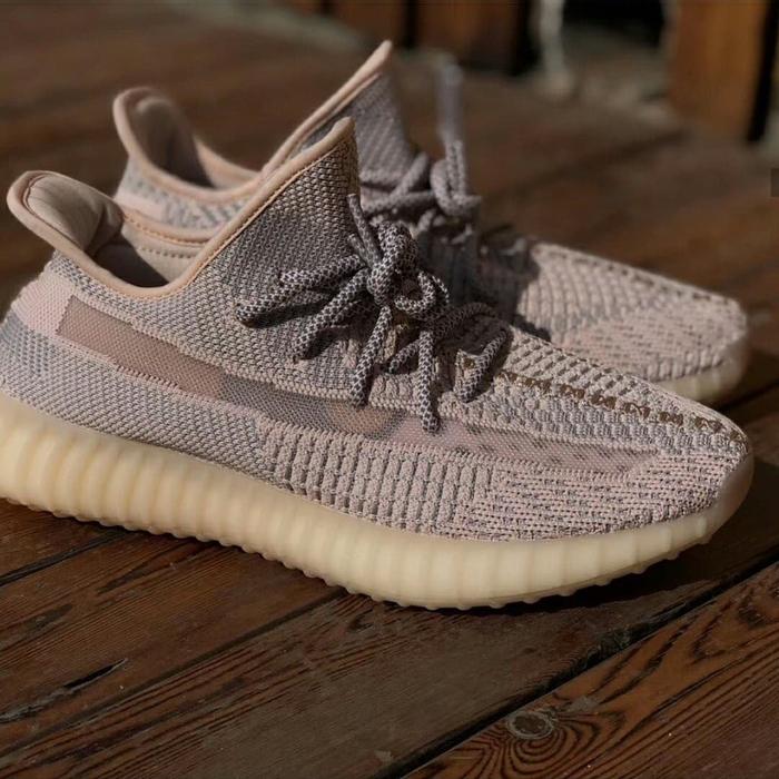 synth yeezy 350