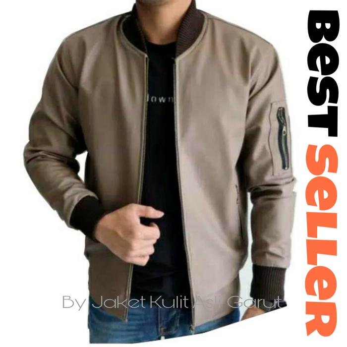 Gambar Jaket Bomber Pria Semi Kulit Polos Distro Bandung Polos Murah Keren - Cokelat, L dari RM KULIT undefined Tokopedia
