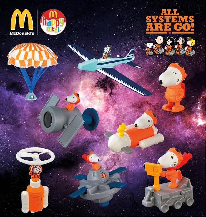 Happy Meal Snoopy Space Snoopy Nasa Mcdonalds Snoopy Happy Meal