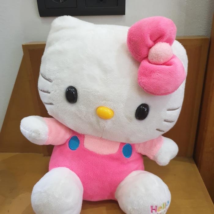 Gambar Boneka Hello kitty Medium dari RainbowDashShop undefined Tokopedia