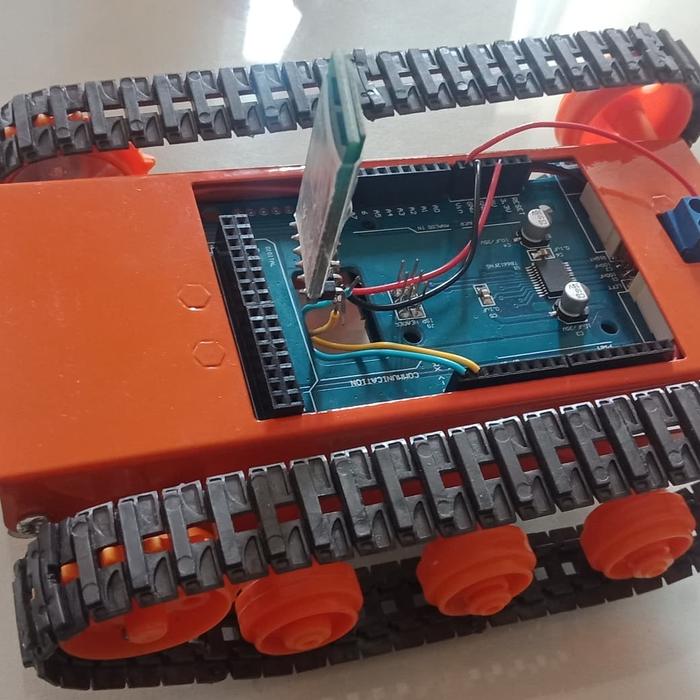 Jual Robot tank dikendalikan Hp dgn Arduino dan bluetooth hc05 - Kab ...