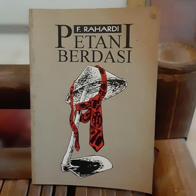 Jual Buku Dunia Petani Petani Berdasi F Rahardi Kab Bogor Kedai Buku Makan Kata Tokopedia
