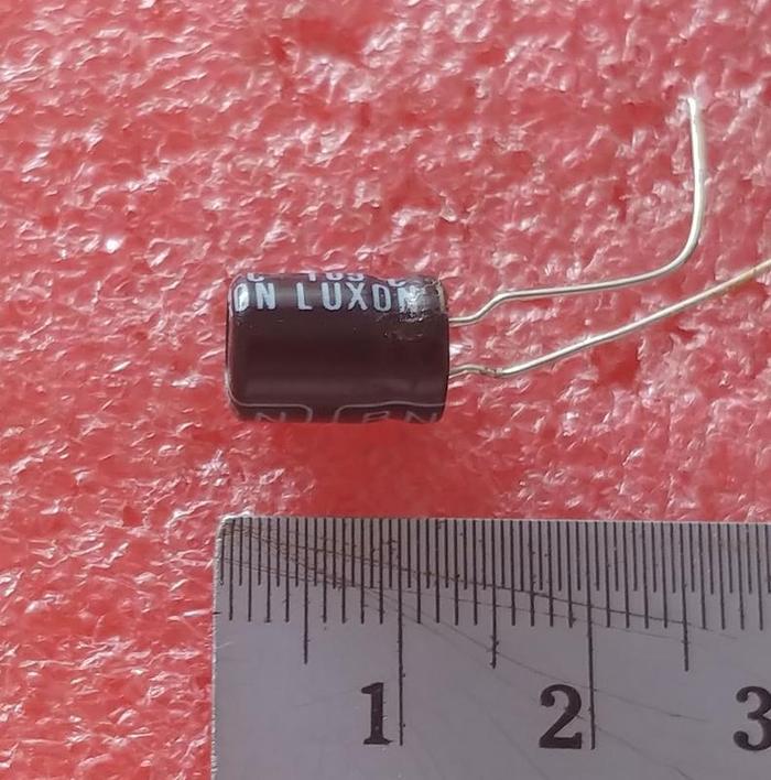 Condensatore Elko 10x Radiale 100µF 50V | Condensatore Elettrolitico SMD Fino A 105°C | Condensatore Elettrolitico 100uF Di Elna - Foto 5