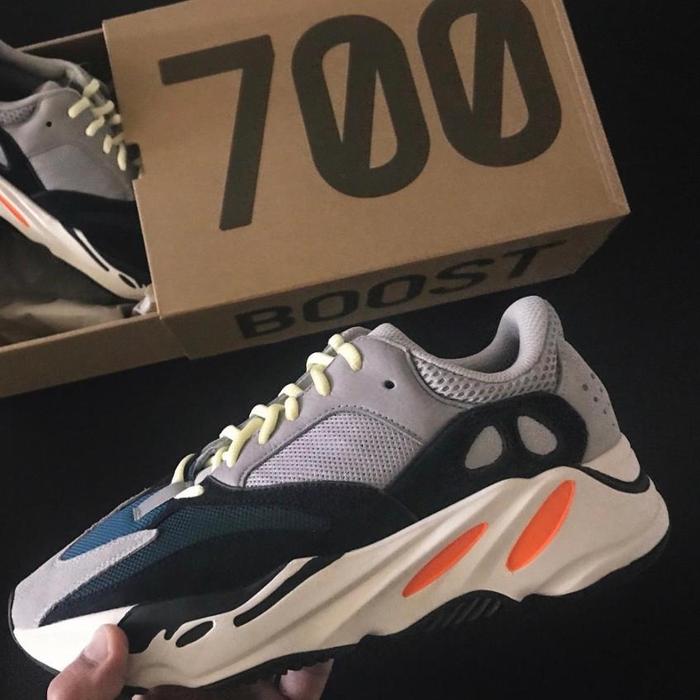 yeezy 700 wave runner size 6