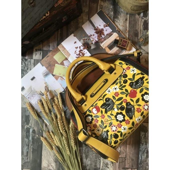 Gambar NORIKO SMALL LEATHER PAINTING AND CARVING YELLOW (PREORDER) dari sewstories undefined Tokopedia