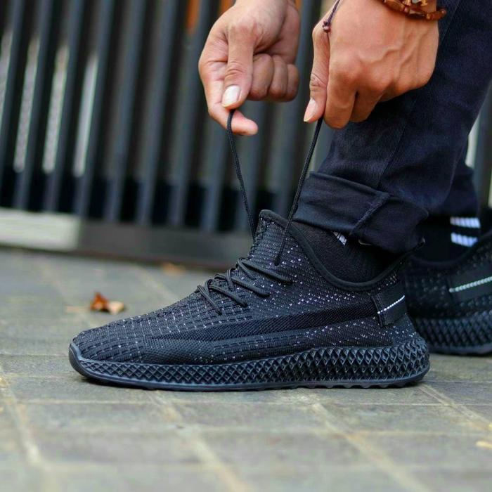 yeezy 4d