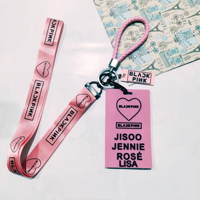 Gambar ID Card Holder Name Tag Holder Silicone Tali Panjang KPOP BTS - Blackpink dari Jann's Corner undefined Tokopedia
