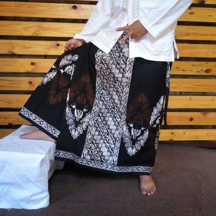 Gambar sarung celana instan batik cap ganggang coklat jumbo dari Batik Apik Pekalongan undefined Tokopedia