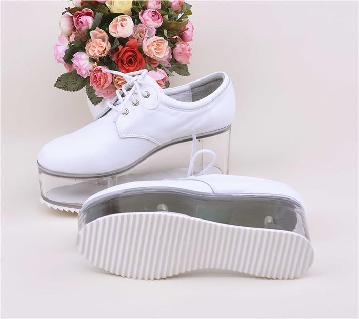clear platform trainers