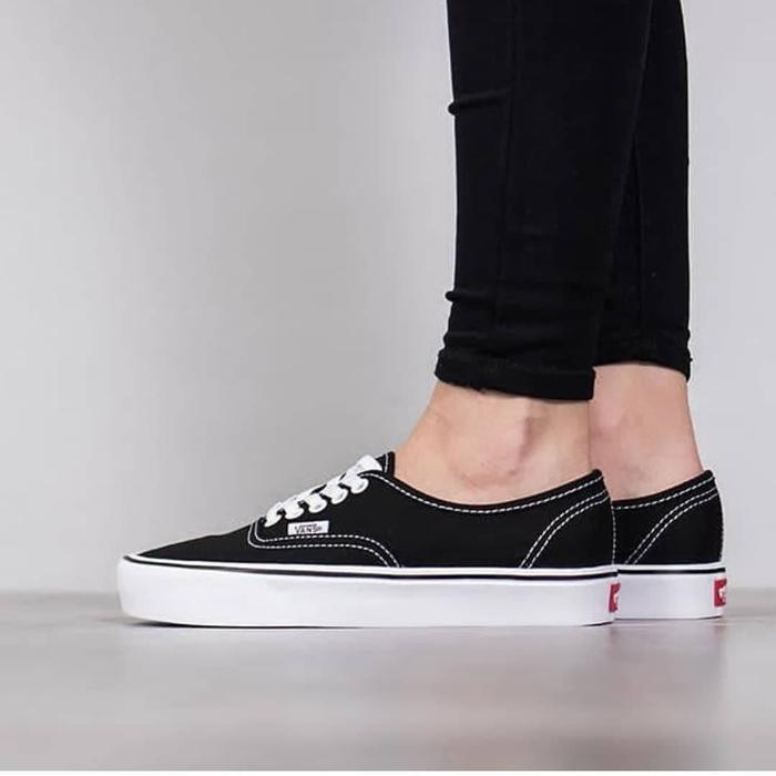 vans authentic lite difference