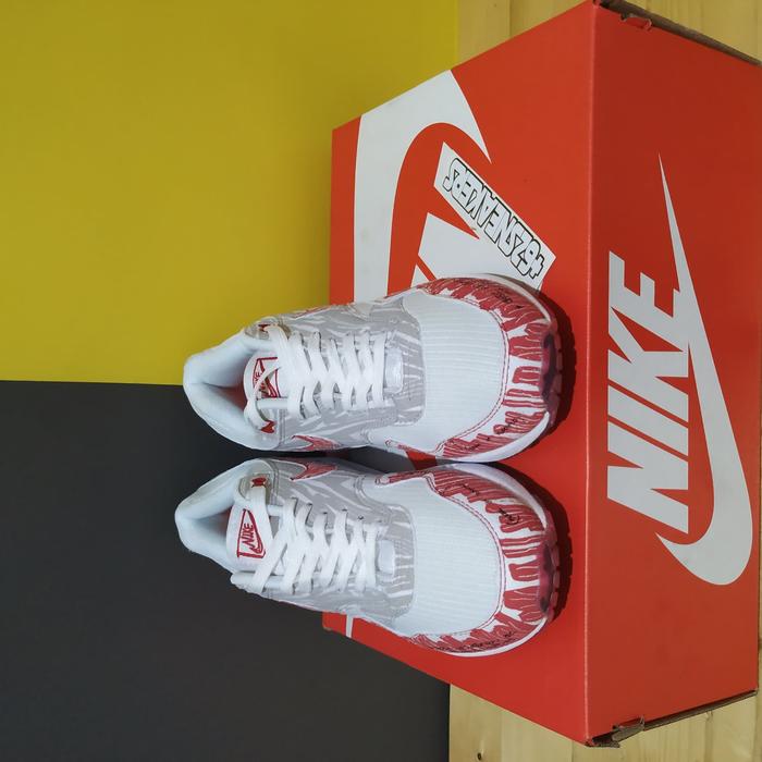 air max 1 tinker sketch to shelf